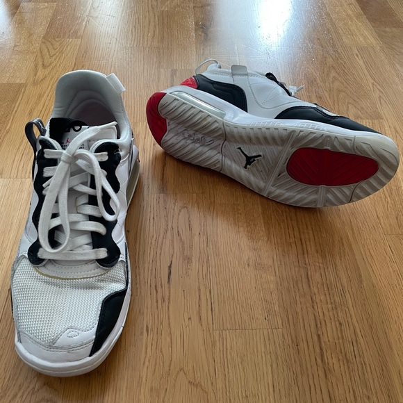 Nike Air Jordan 2021 - Picture 6 of 16